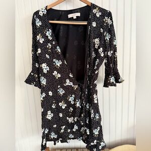 Loft Floral Tie Dress Size 2 with ruffle sleeves
